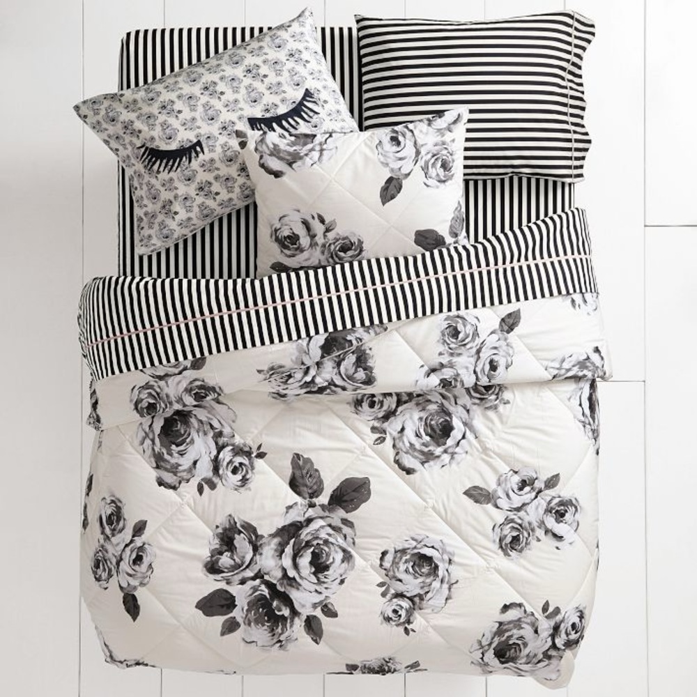 Pottery Barn Teen Emily & Meritt Bed of Roses Comforter - Picture 2 of 6